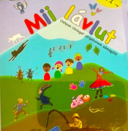 Omslag av boka Mii lávlut, og tegning av barn som synger.